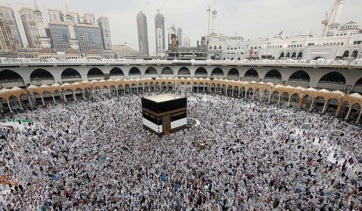 Umrah and Hajj in 2025: The Pilgrim's Journey and Safety Tips