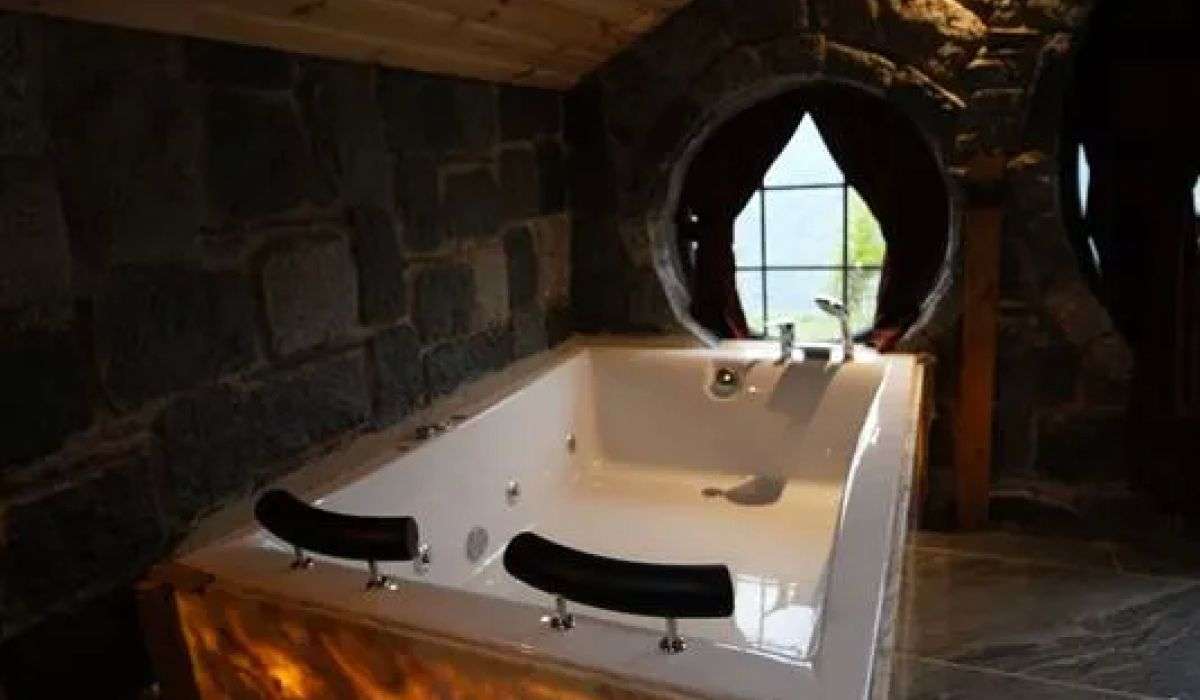 Hobbit Chalet