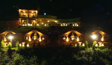 Hobbit Chalet 1