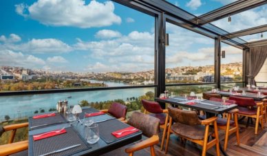 Ramada By Wyndham Istanbul Golden Horn