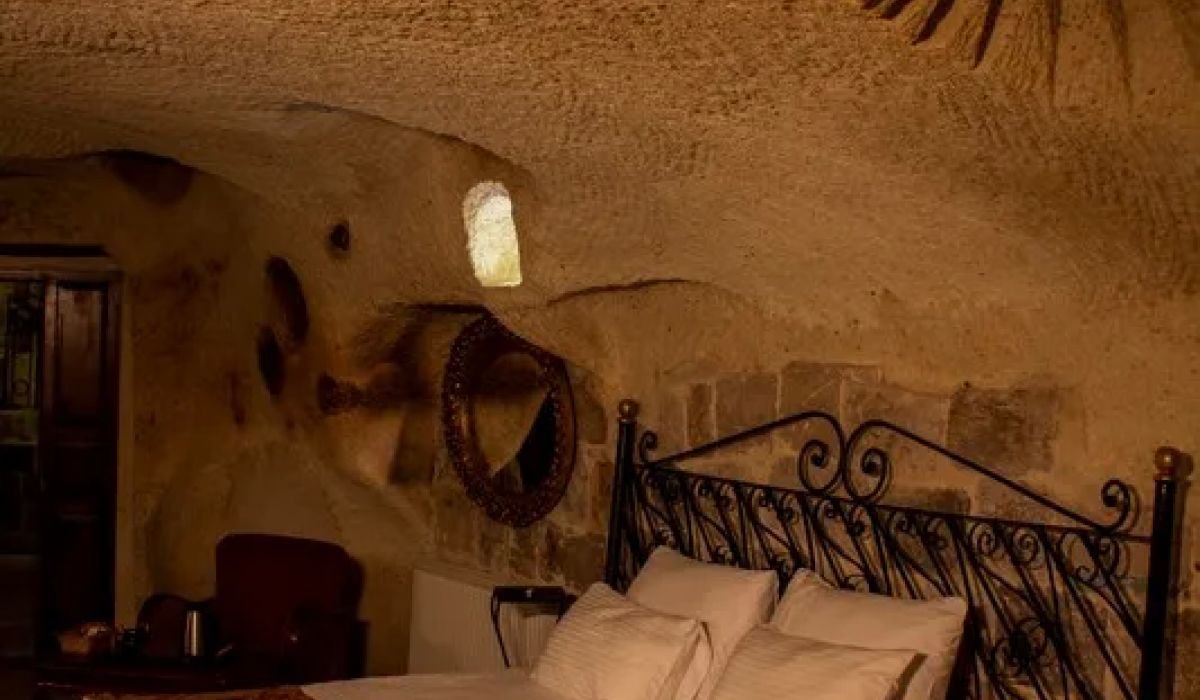 Noah 039 S Ark Cave Hotel Room 13