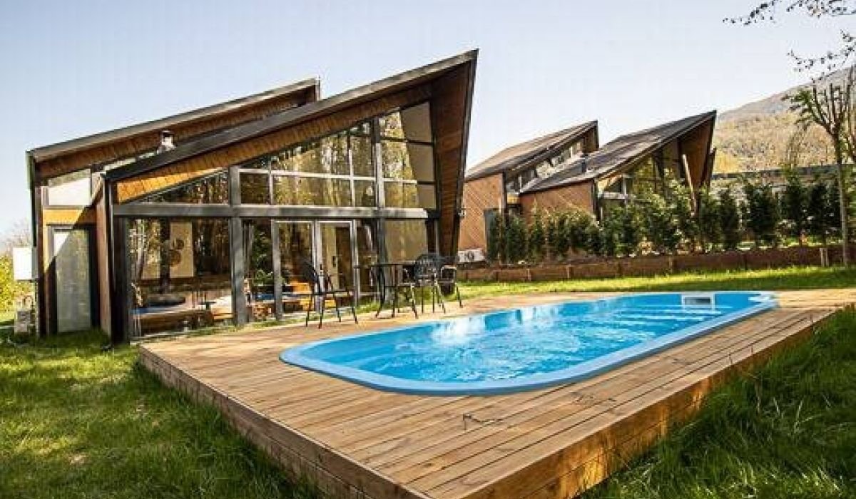 Serenity House Pool