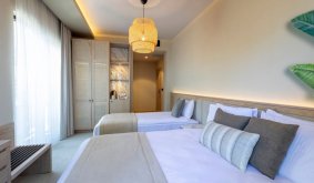 Deluxe Triple Room (Sea view)
