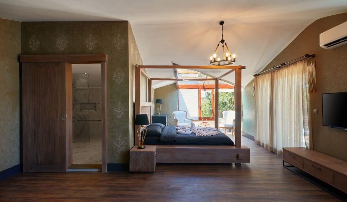 King Suite