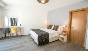 3 Person 3 Sıngle Bed Room