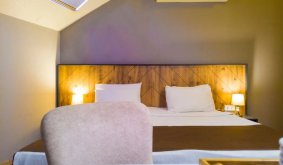 Economy Room