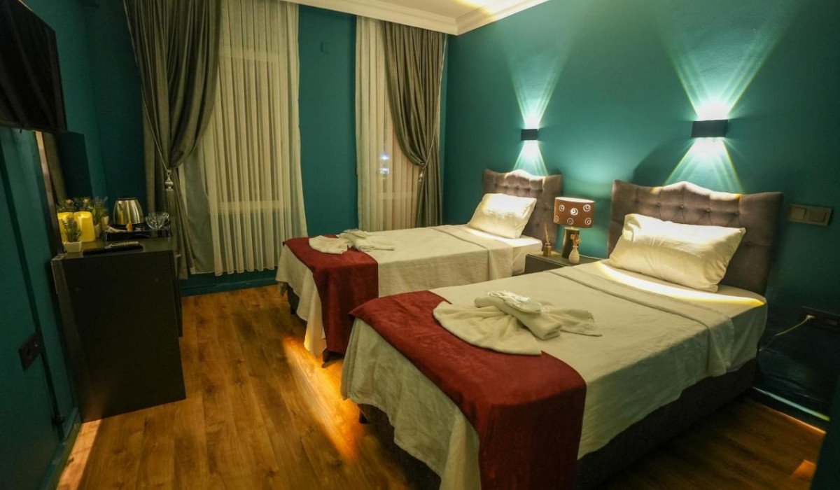 Deluxe Room Twin
