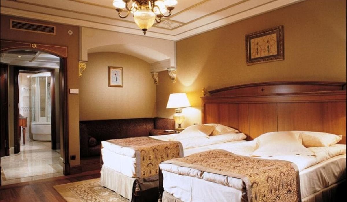 Connec­tion Room