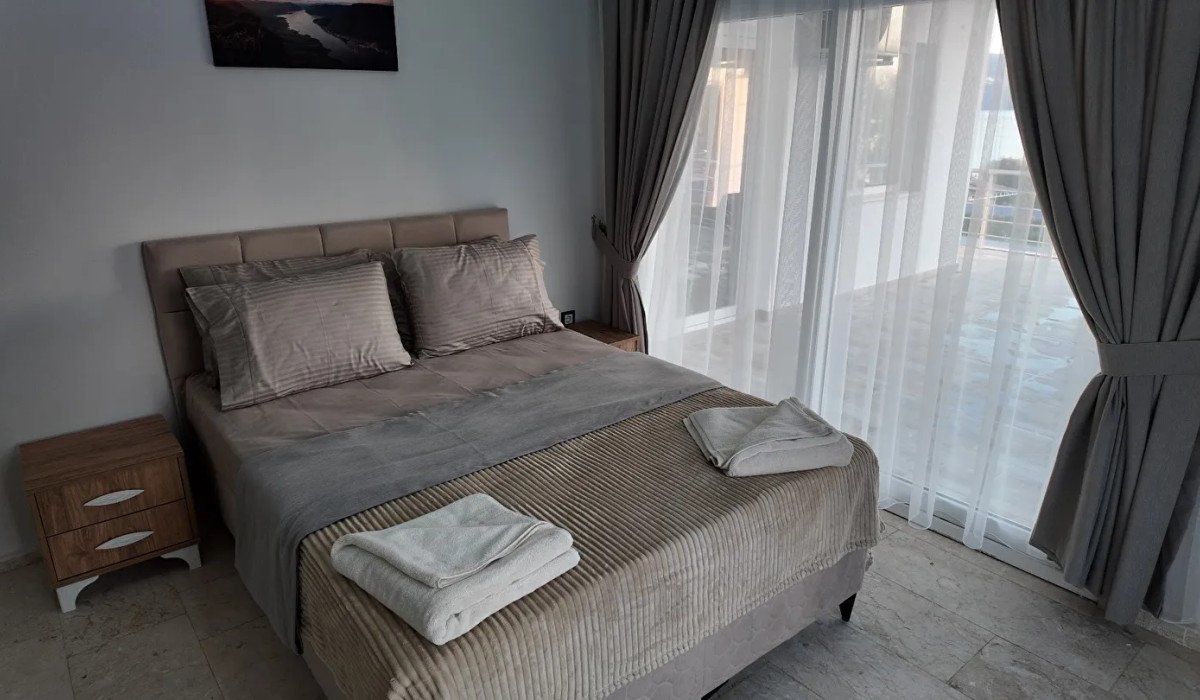 DENİZ MANZARALI DAİRE